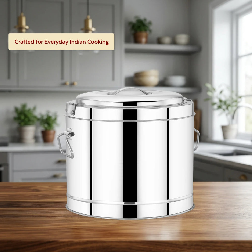 Stainless Steel Picnic Pot with Snug-Fit Lid & Handles – Rust-Free, Durable & Scratch Resistant, Double Walled, PU Insulated, Strong Locking System, Ideal for Travel, Durable Design, Keeps Food Hot/Cold for Hours